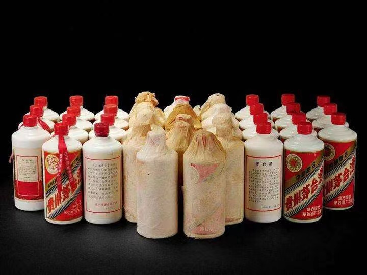 准格尔老酒回收上门哪里回收(附近上门回收茅台酒）?